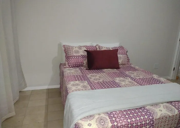 amplo 10 mim da praia
